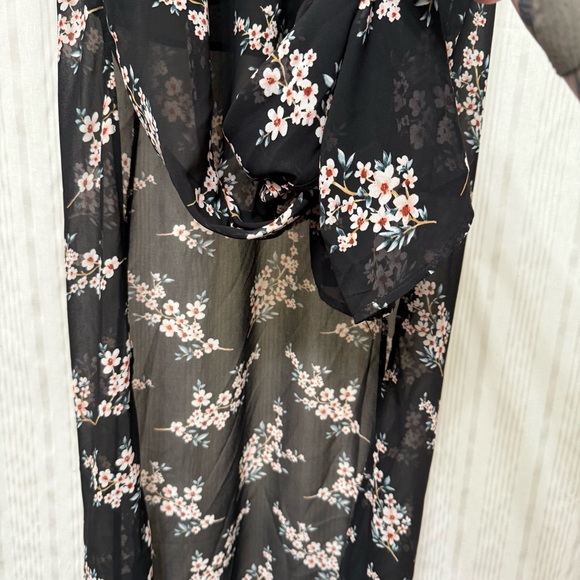 🌈5/$25 BUNDLE! NWOT💎 Forever 21 Long Sleeve Floral Lined Maxi Dress - Picture 7 of 10